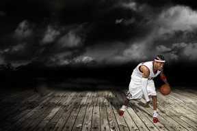 勇士官方账号发布球员搞笑训练集锦，勇士队训练