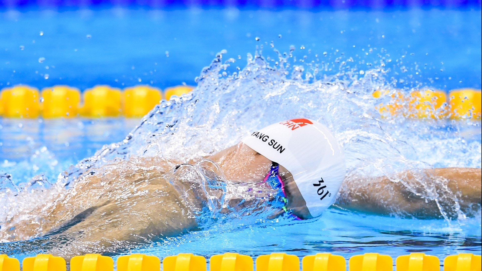 奥运资格赛举重项目中国女将稳居榜首，奥运会女子举重中国选手