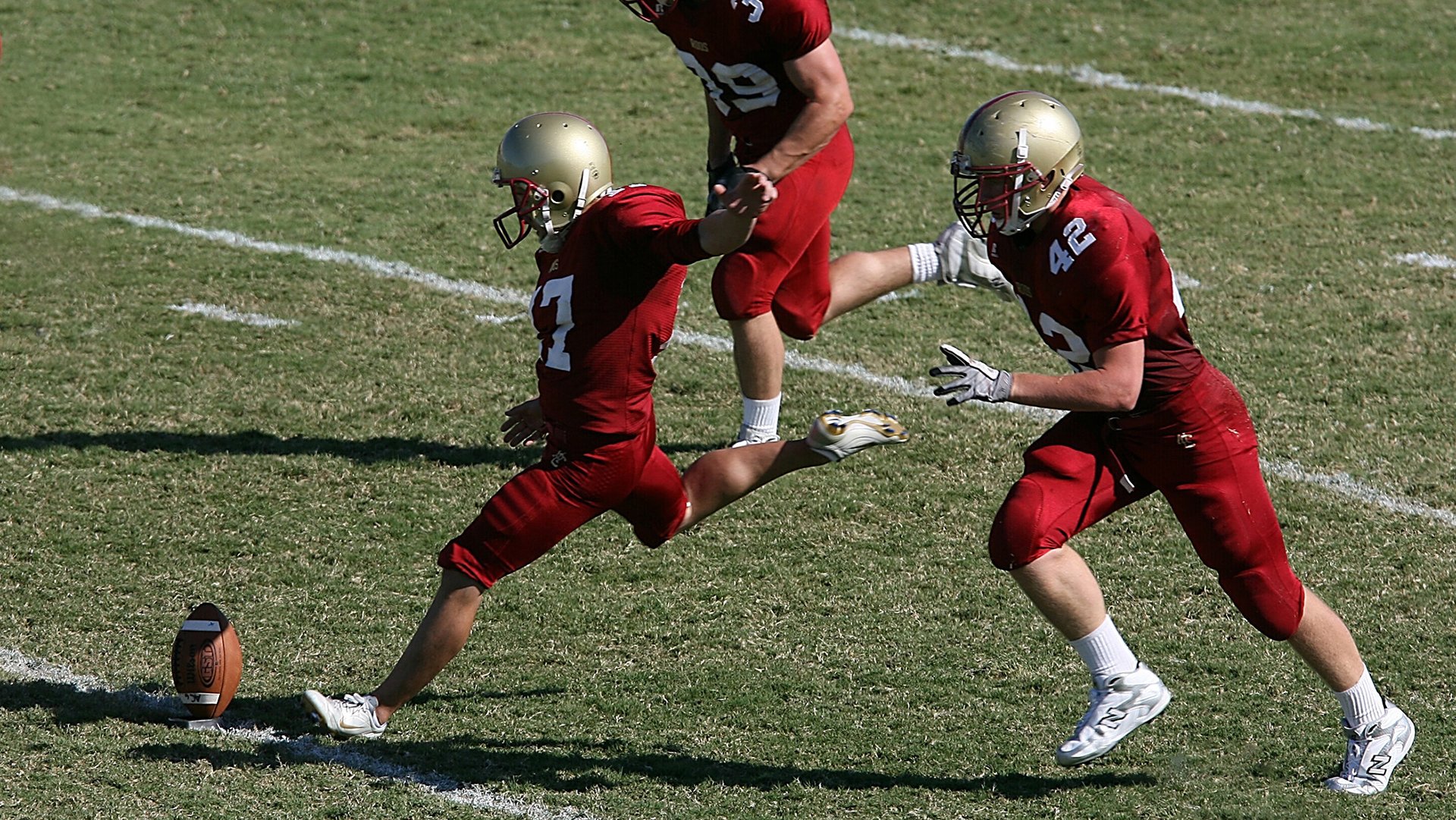 德甲攻防鏖战：攻不破的后防线瞬间崩溃，德甲打法特点